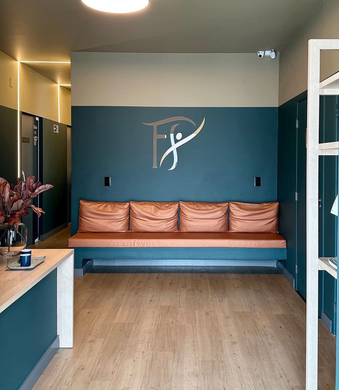 Recepção da clínica Focus Saúde em Ribeirão Preto, bairro Vila Seixas